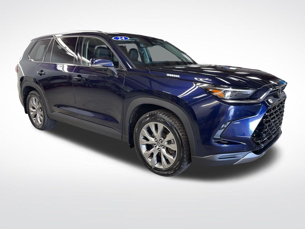 Used 2024  Toyota Limited image 7