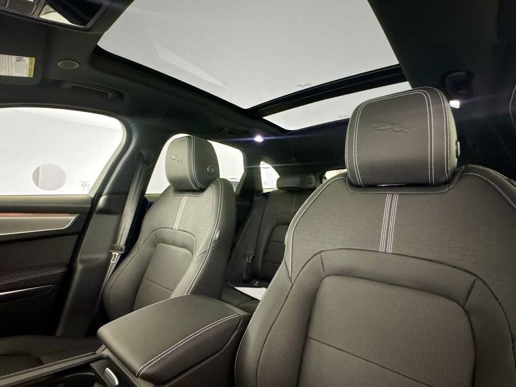 2026 Jaguar F-Pace R-Dynamic S - Photo 22