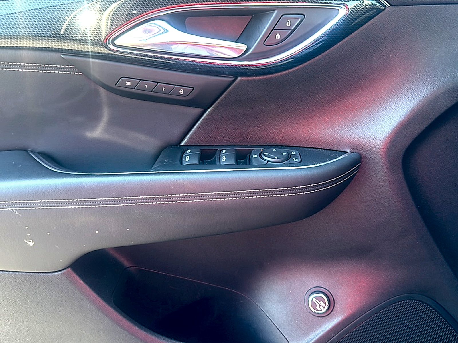 Used 2023 EBONY TWILIGHT METALLIC Buick Essence image 7