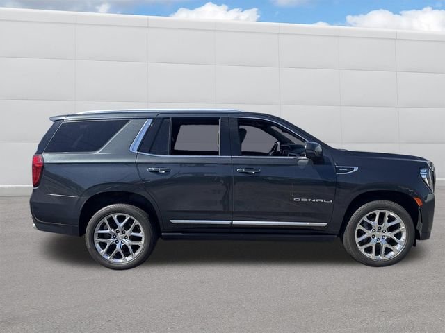 Used 2021 Hunter Green GMC Denali image 12