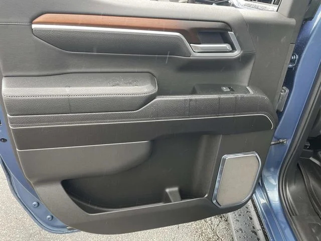 Certified Used 2025 Metallic GMC Denali image 16