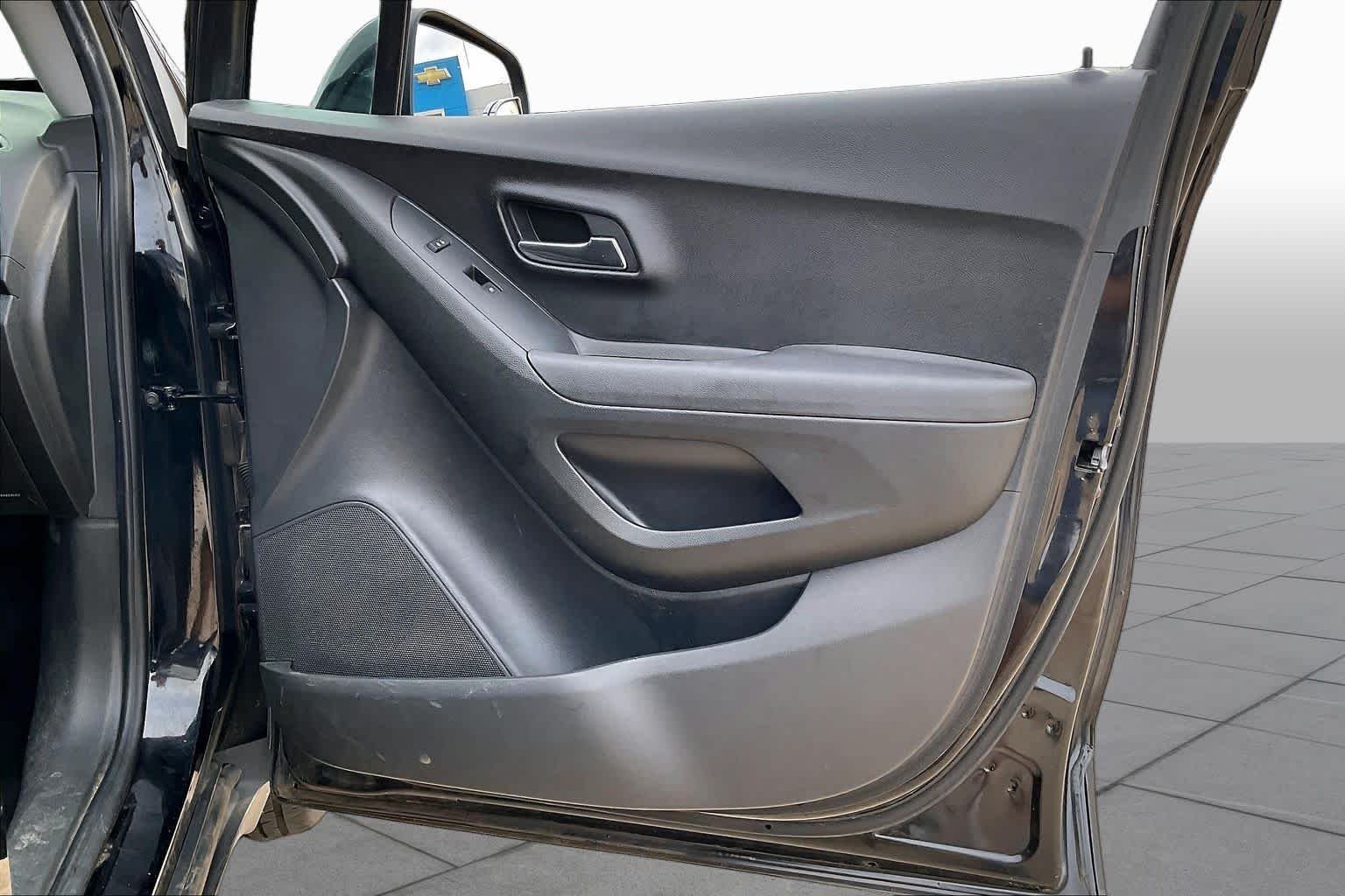 Used 2019 Mosaic Black Metallic Chevrolet LS image 20