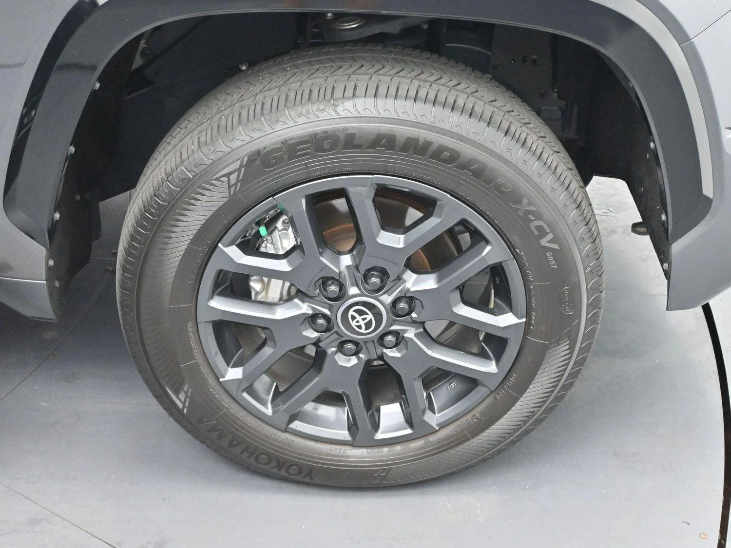 Used 2025 Magnetic Gray Metallic Toyota Platinum Hybrid image 36