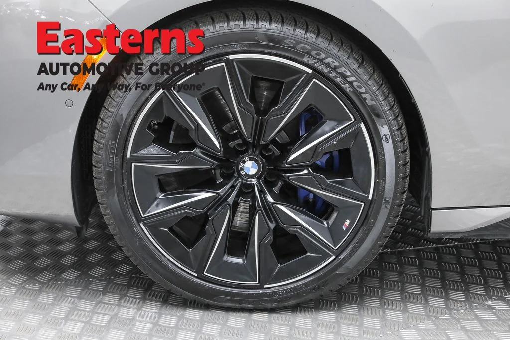 Used 2023 Gray BMW 760i xDrive image 35