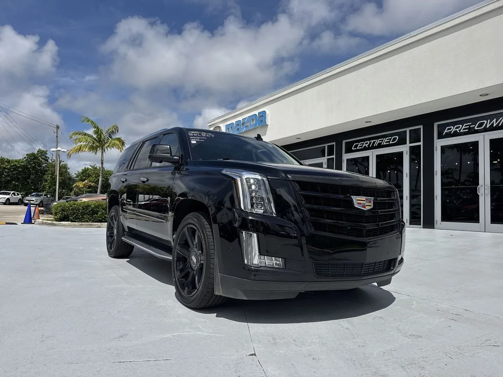 Used 2020 Black Raven Cadillac Luxury image 30