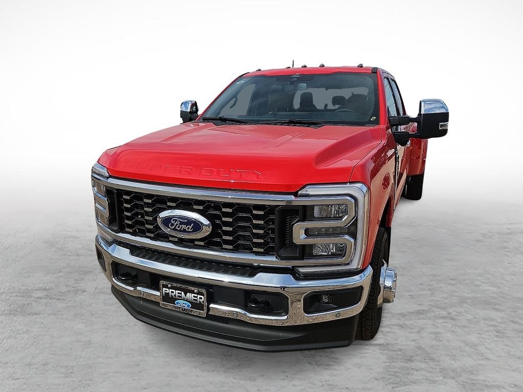 New 2026 Race Red Ford F-350® Lariat® image 4