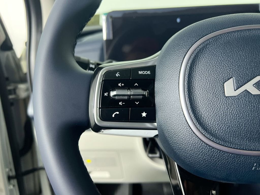 New 2026 Ivory Silver Kia EX image 18