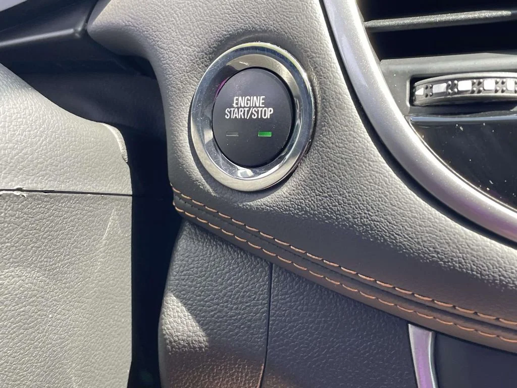 Used 2021 Mosaic Black Metallic Chevrolet LT image 27