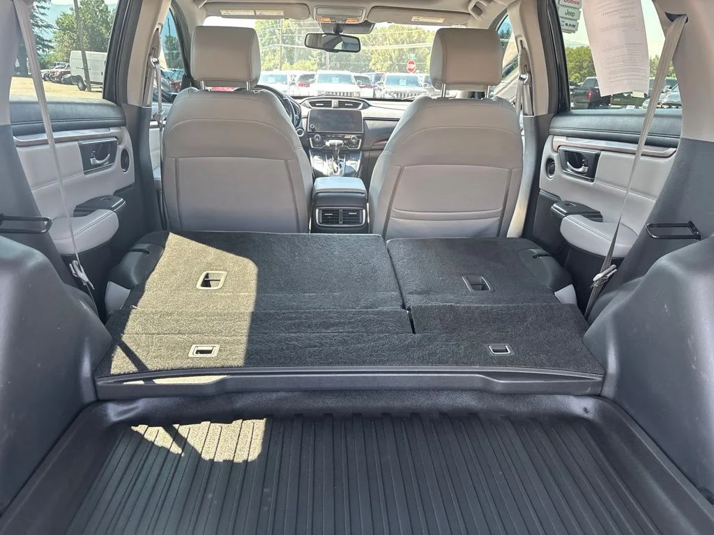 Used 2020 Black Honda Touring image 11