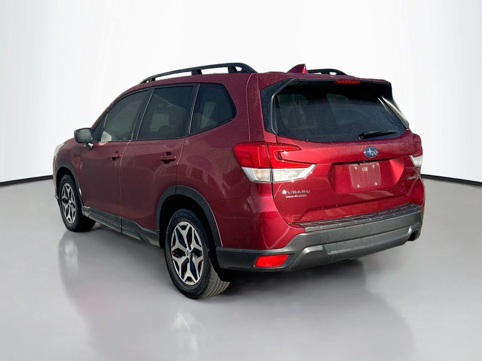 Used 2022 Crimson Red Pearl Subaru Premium image 5