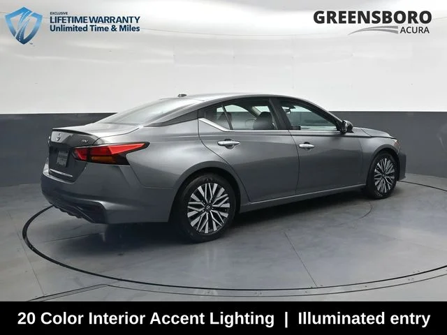 Used 2024 Gun Metallic Nissan 2.5 SV image 5