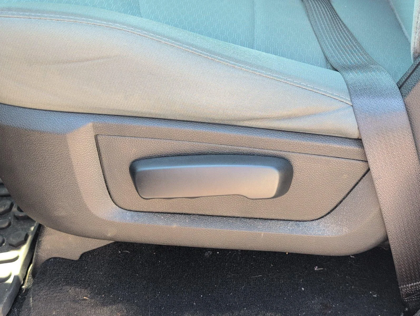 Used 2018 Bright White Clearcoat Ram Tradesman image 18