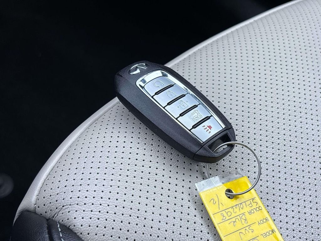 Certified Used 2025 Blue INFINITI LUXE image 30