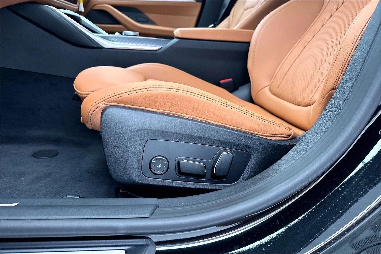 New 2026 Black Sapphire Metallic BMW 430i xDrive image 26
