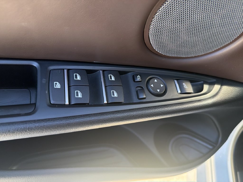 2016 BMW X5 xDrive50i - Photo 10