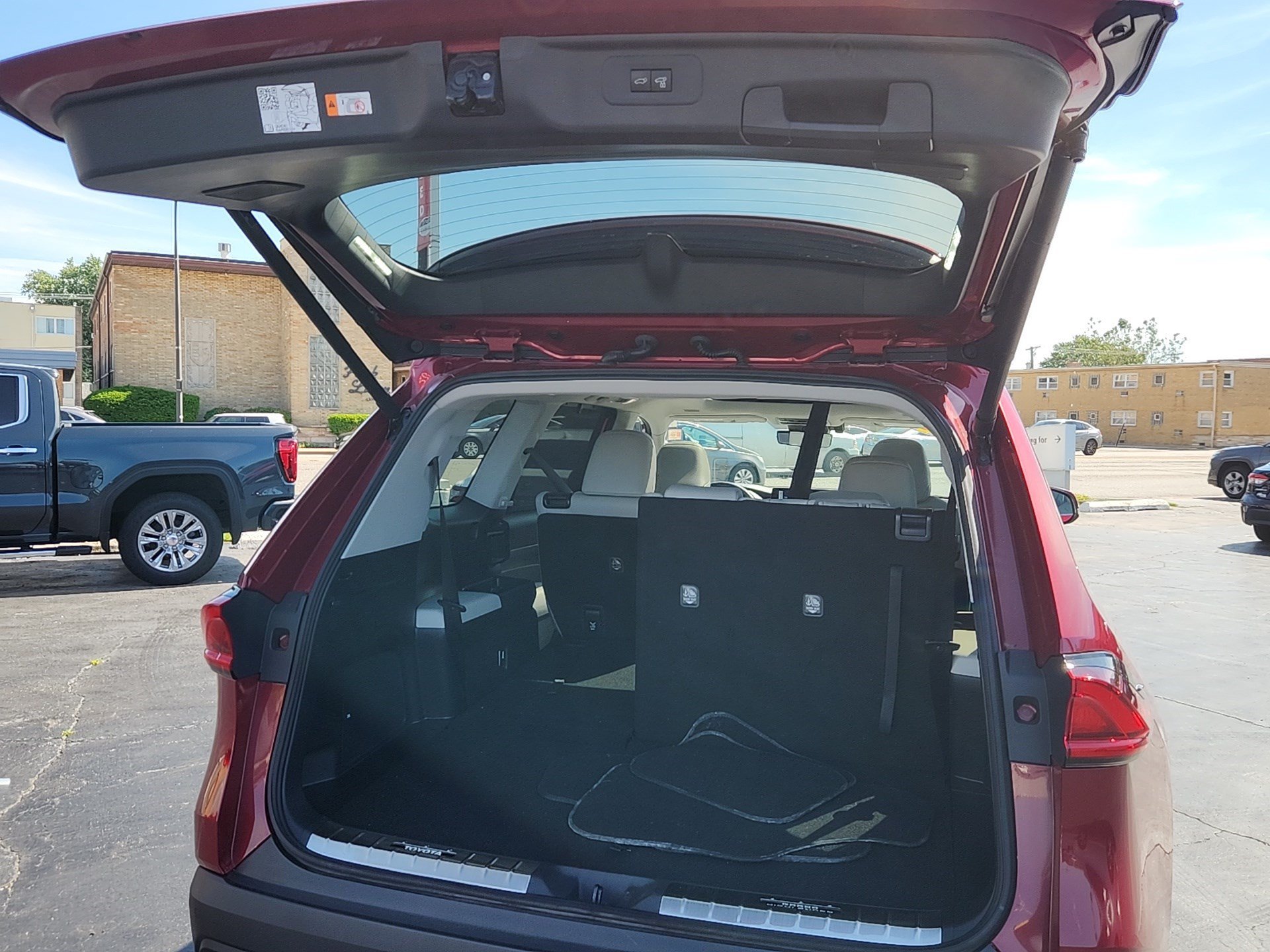 Used 2025 Red Toyota Platinum image 29