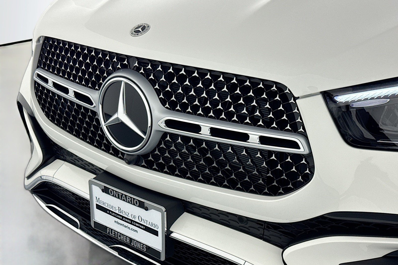 New 2026 Polar White Mercedes-Benz GLE 450 4MATIC® SUV image 12