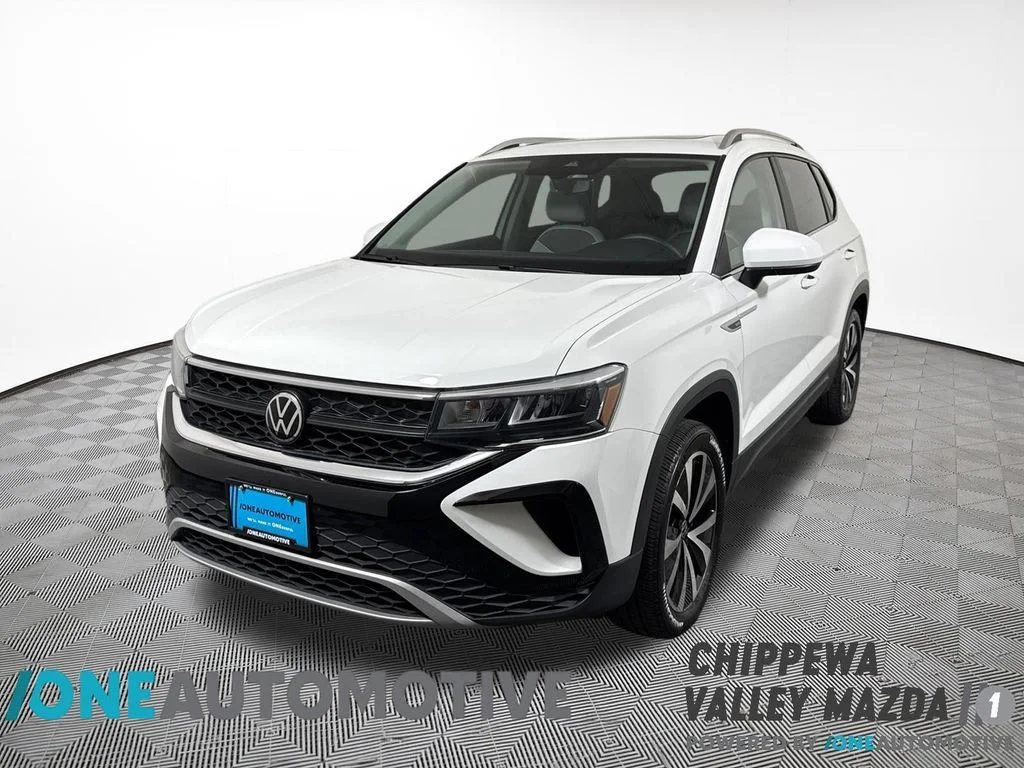 2023 Volkswagen Taos 1.5T SE 4Motion's photo