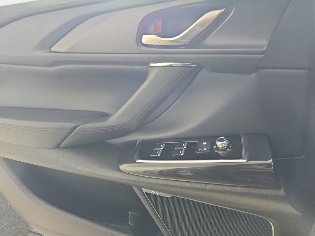 Used 2021 Polymetal Gray Mazda Carbon Edition image 31