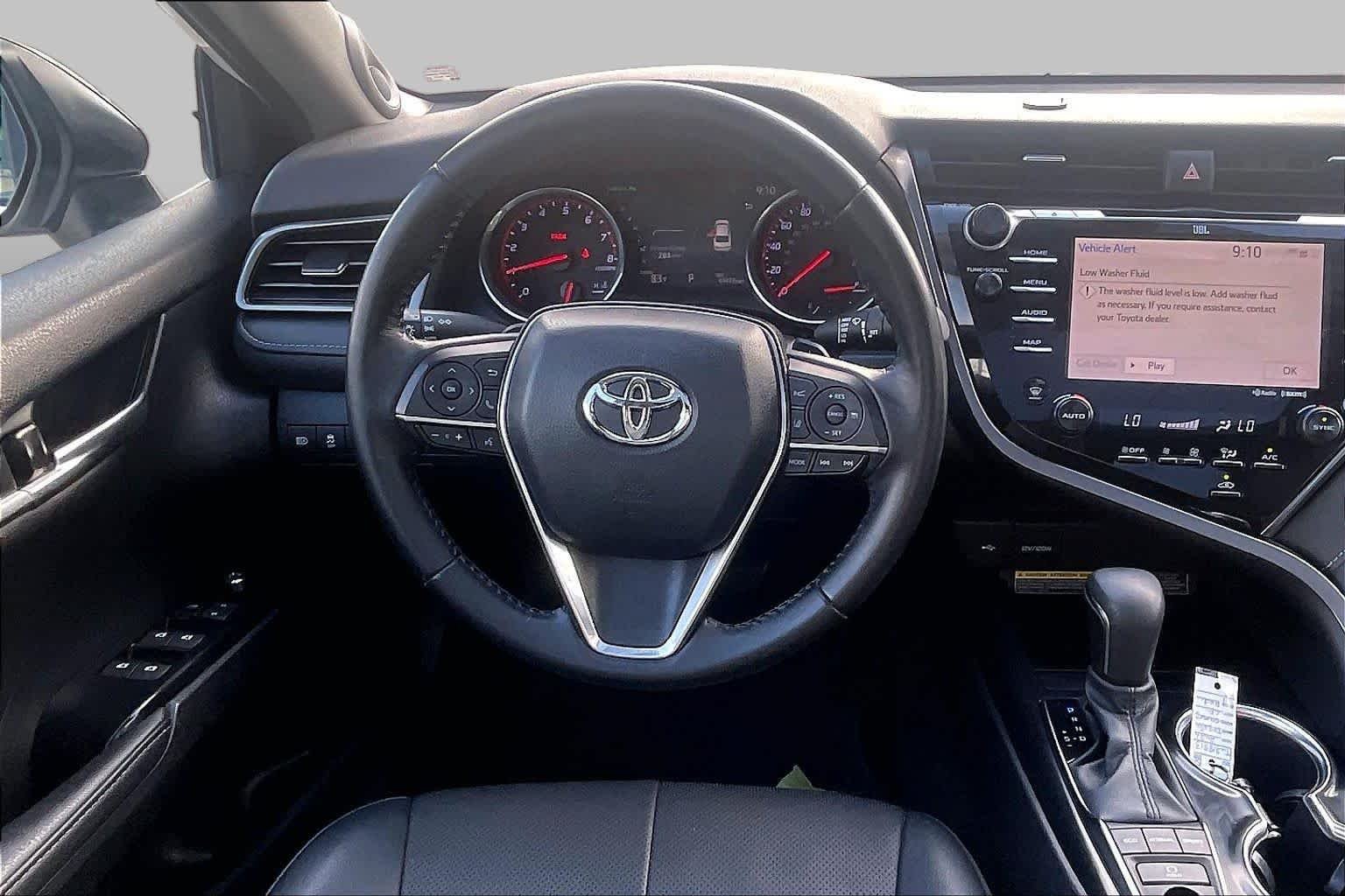 Used 2020 Wind Chill Pearl/Midnight Black Metallic Toyota XSE V6 image 5