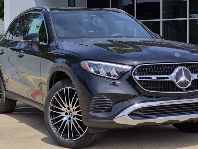 New 2026 Black Mercedes-Benz GLC 300 image 42