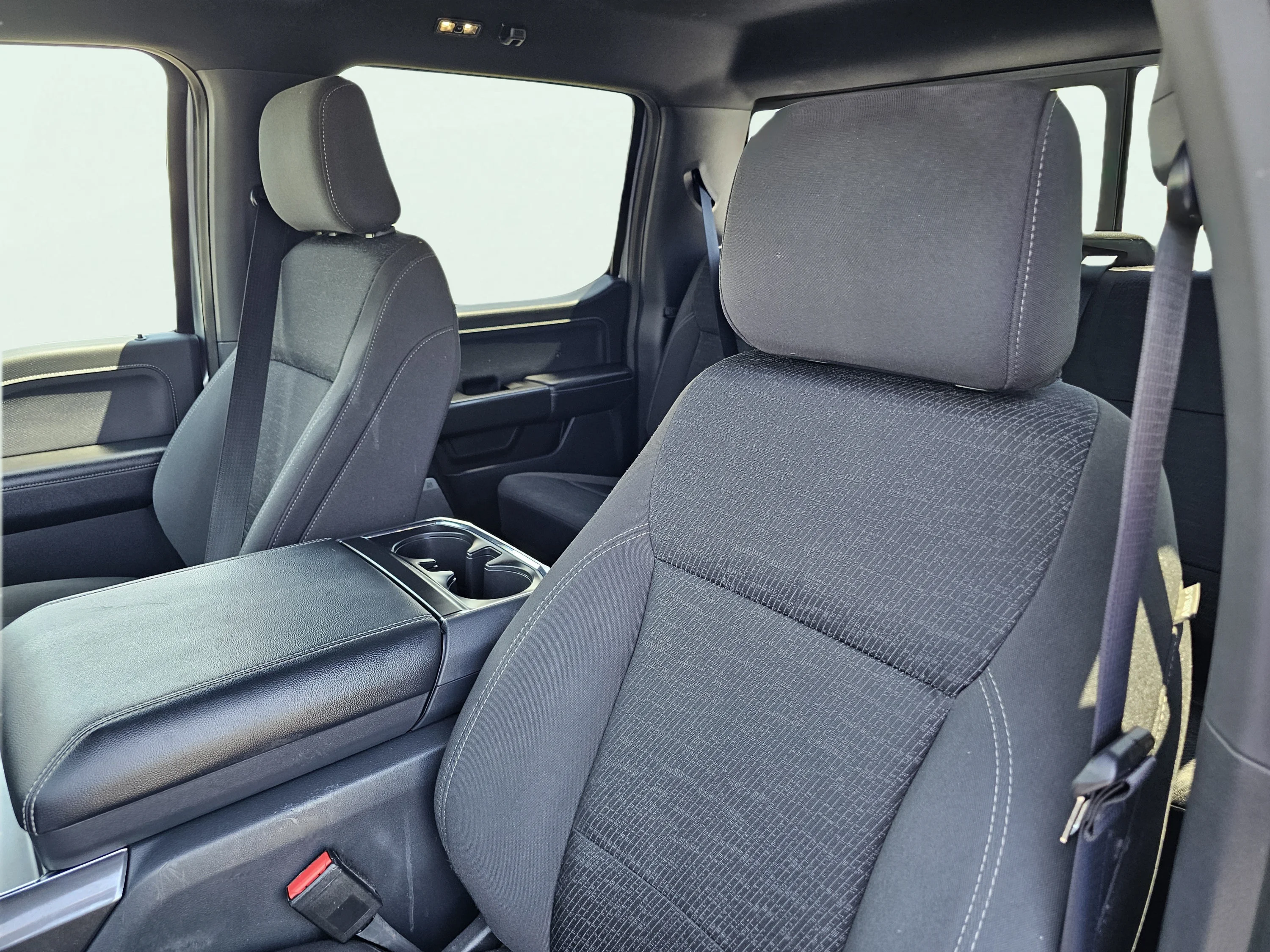 Used 2023 Iconic Silver Metallic Ford XLT image 18