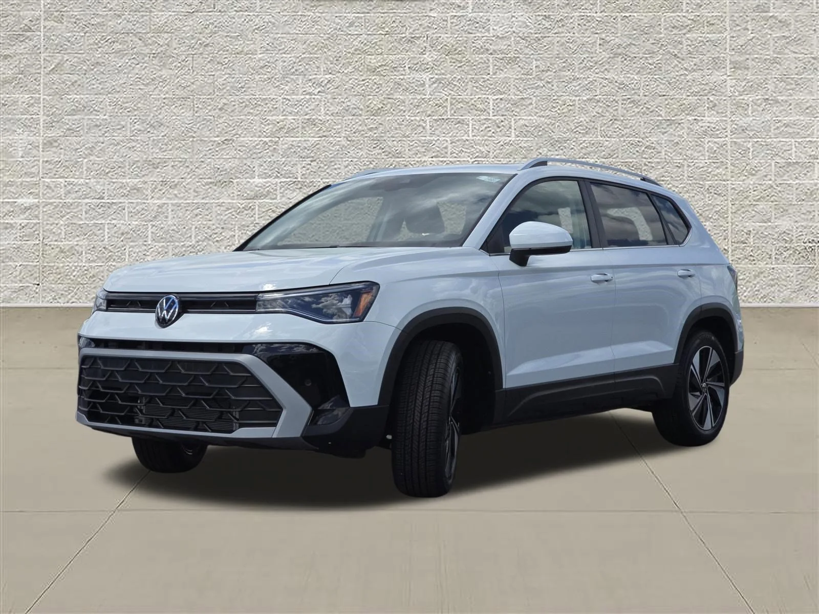 New 2026 Pure White Volkswagen SE image 3