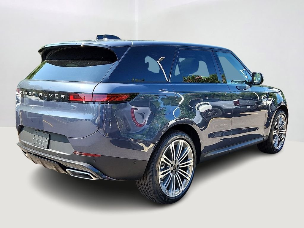 New 2026 Varesine Blue Land Rover SE image 3