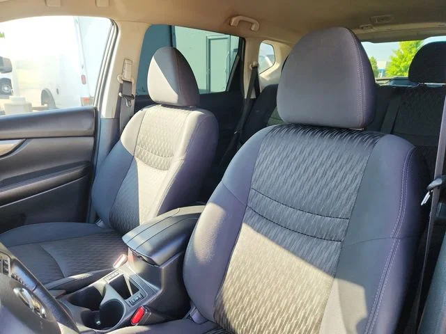 Used 2019 Gray Nissan SV image 21