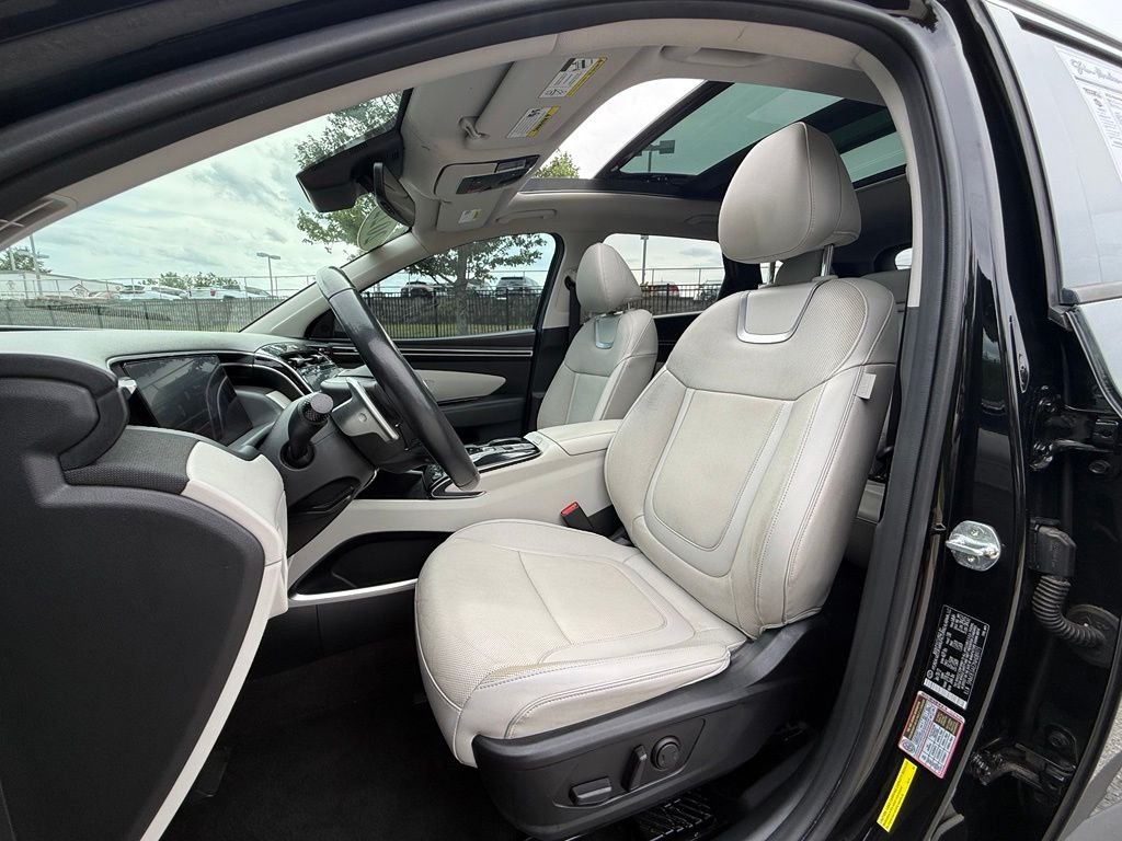 Used 2022 Black Hyundai Limited image 20
