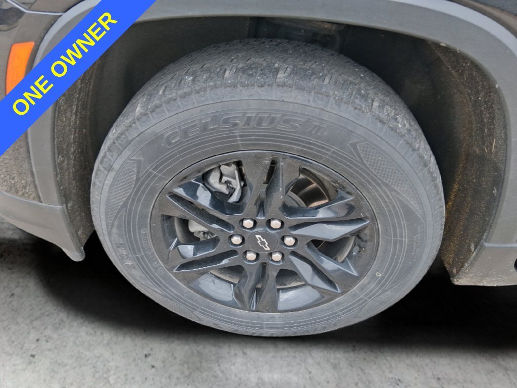Used 2022 Black Chevrolet LS image 19