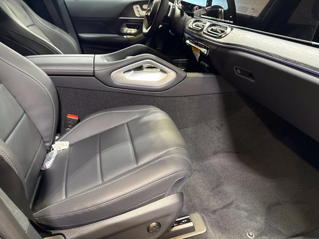 New 2027 Obsidian Black Metallic Mercedes-Benz GLE 450 image 58