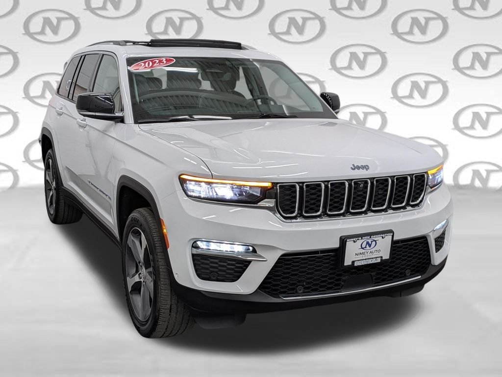 Used 2023 White Jeep 4xe image 34