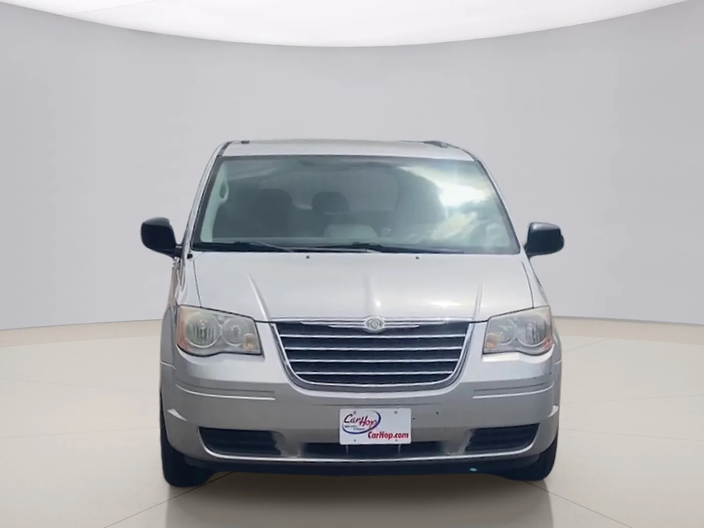 Used 2010 Silver Chrysler LX image 8