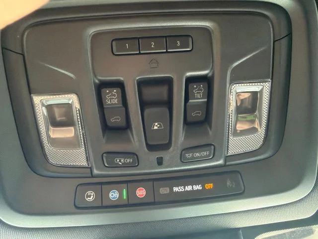 Used 2024 Gray GMC AT4 image 31