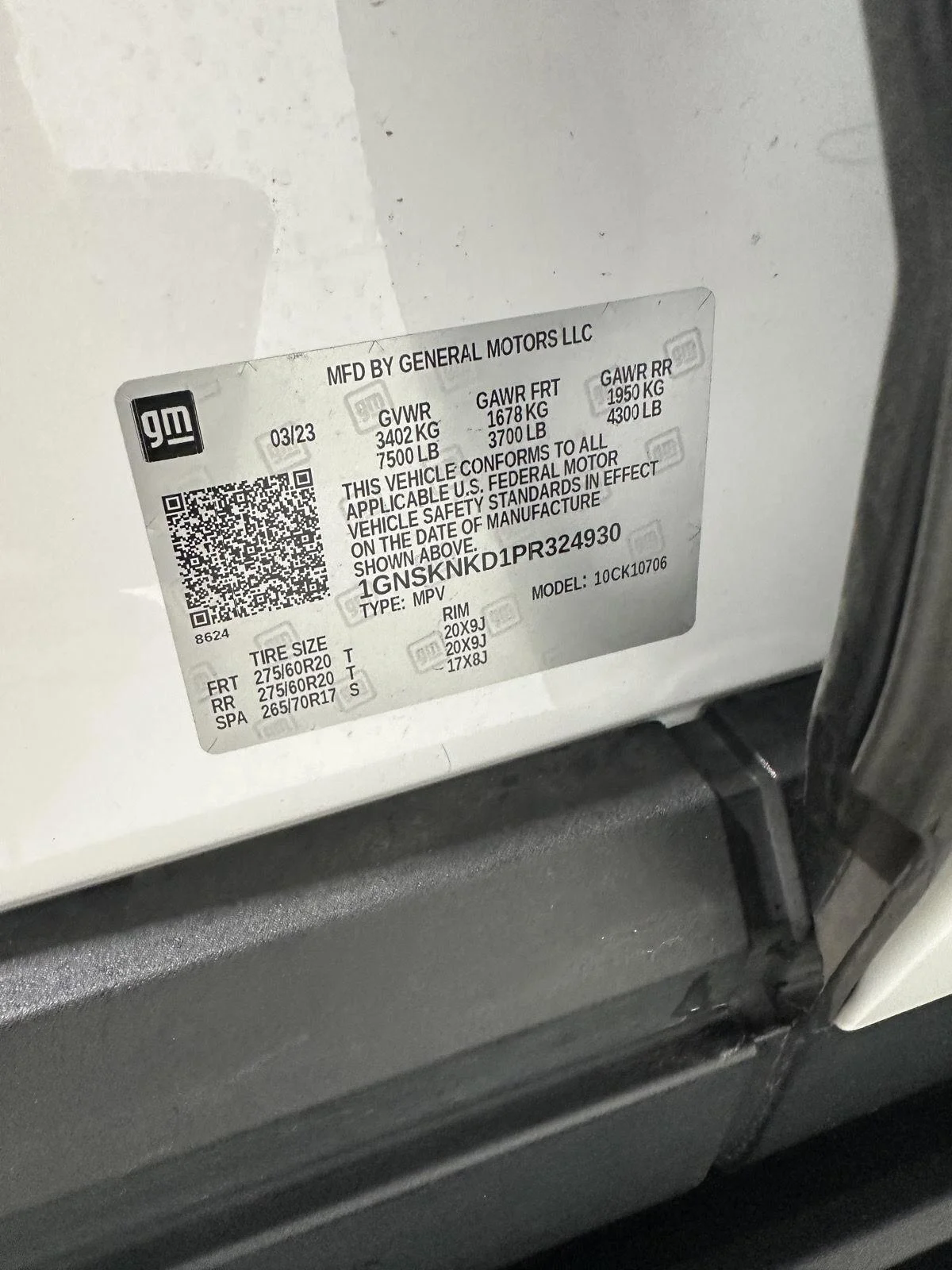 Used 2023 Summit White Chevrolet LT image 31