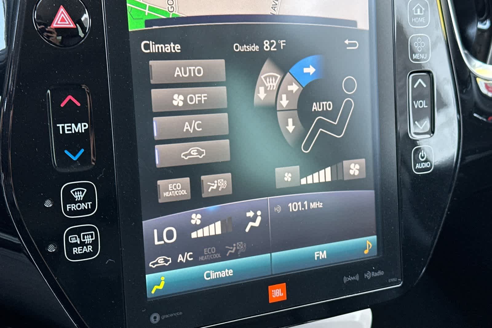 Certified Used 2018 Blizzard Pearl Toyota Advanced image 19