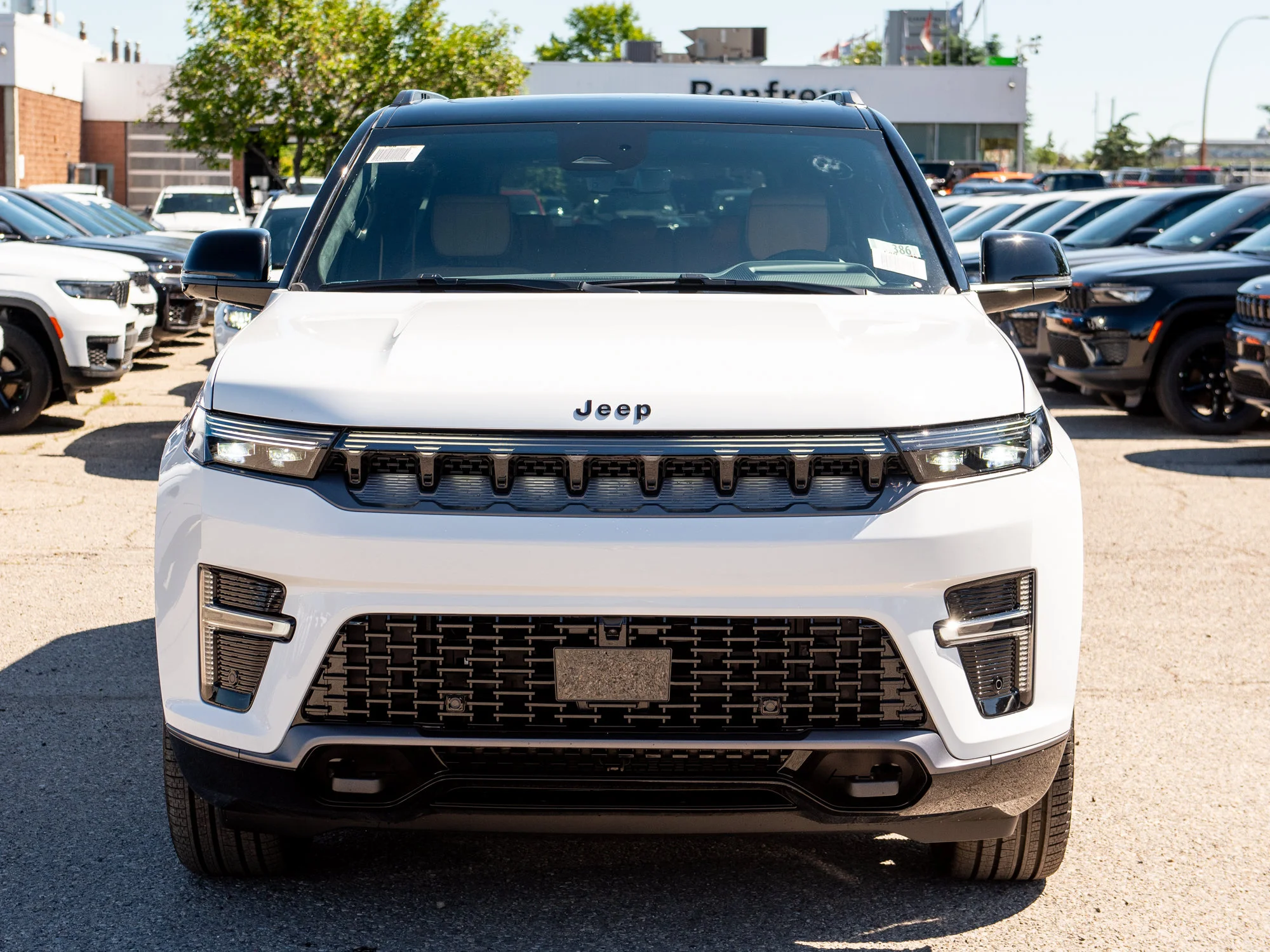 New 2026 White Jeep Summit Reserve* image 8