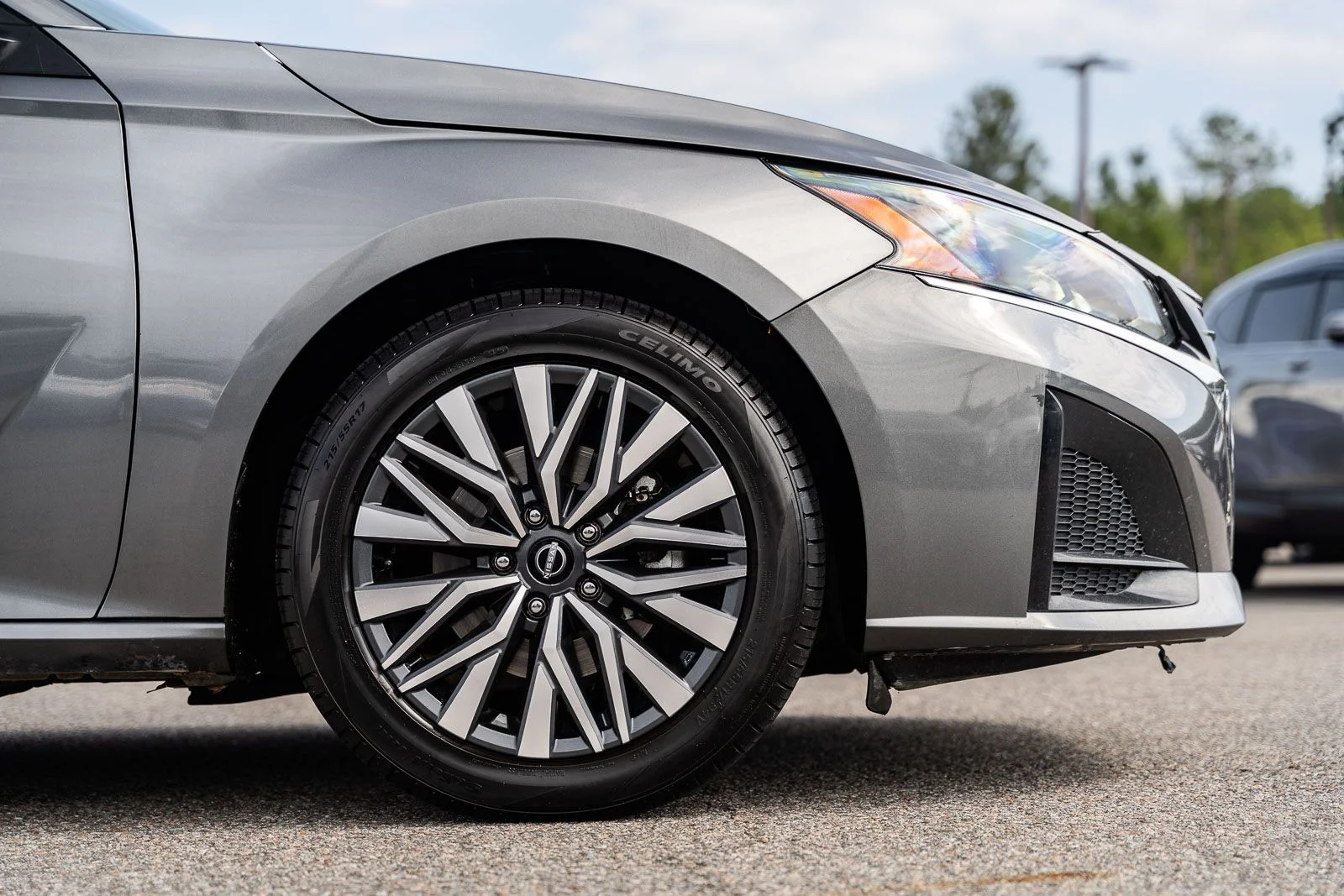 Used 2024 Gray Nissan 2.5 SV image 8