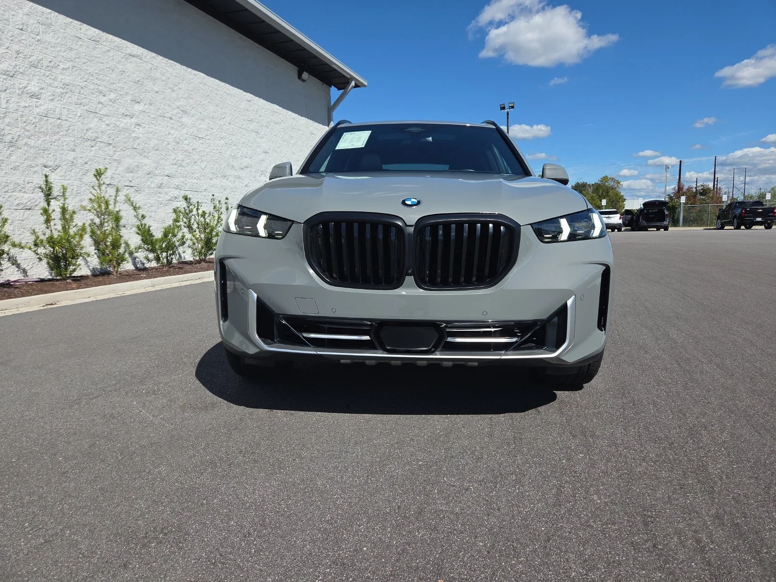 Used 2025 Gray BMW xDrive40i image 6