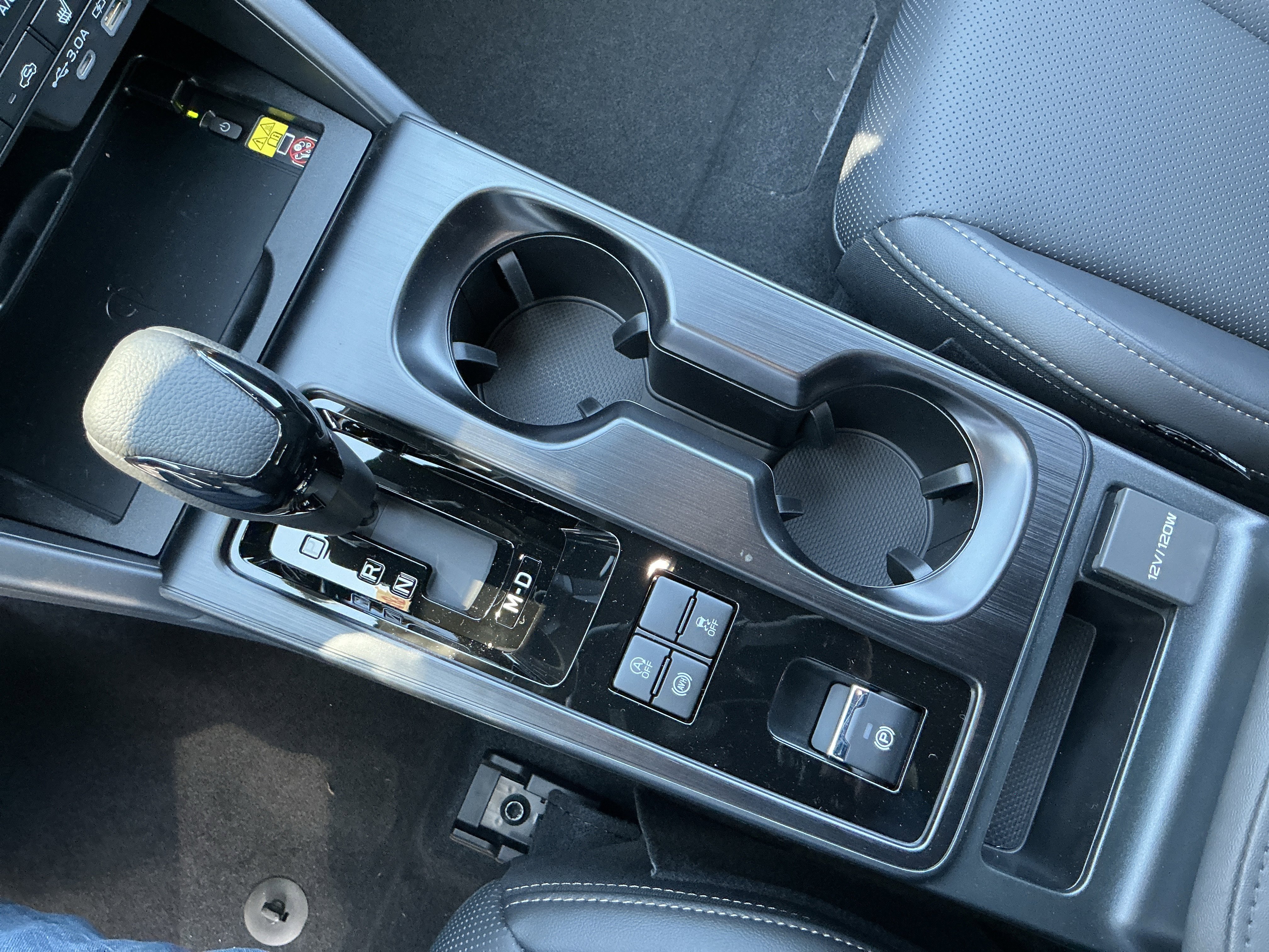 New 2026 CRYSTAL BLACK SILICA Subaru Limited image 23