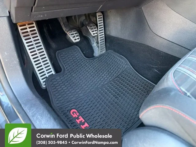 Used 2014 Gray Volkswagen Driver