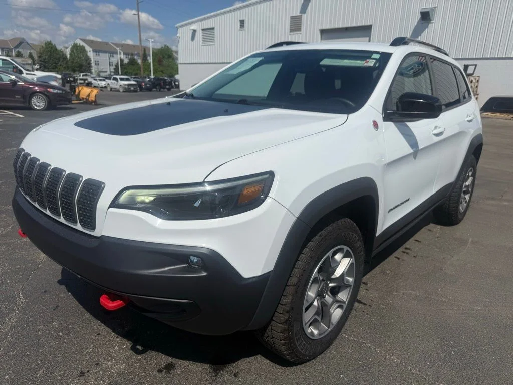 Used 2022 White Jeep Trailhawk image 7