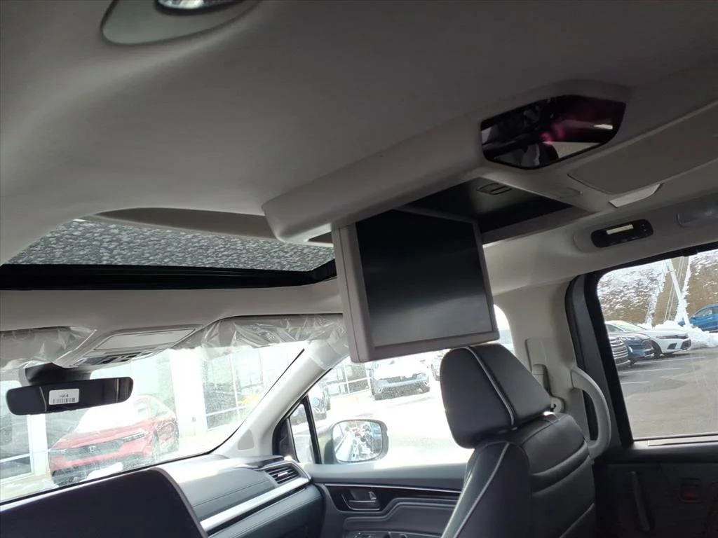 2026 Honda Odyssey Touring - Photo 9