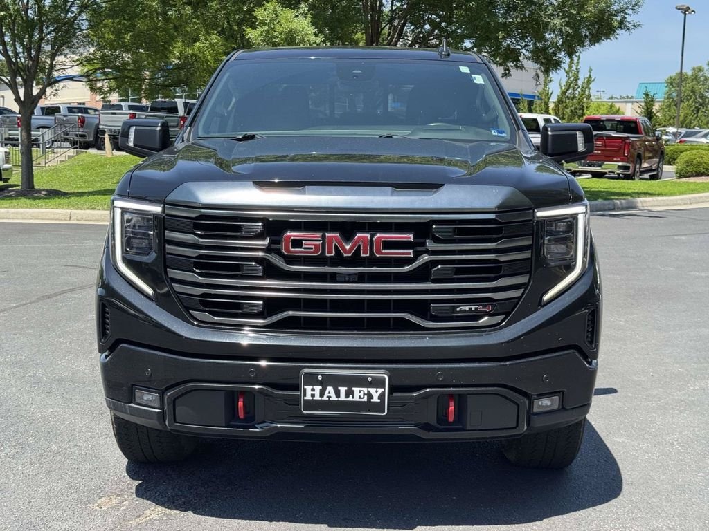 Used 2022 Black GMC AT4 image 27