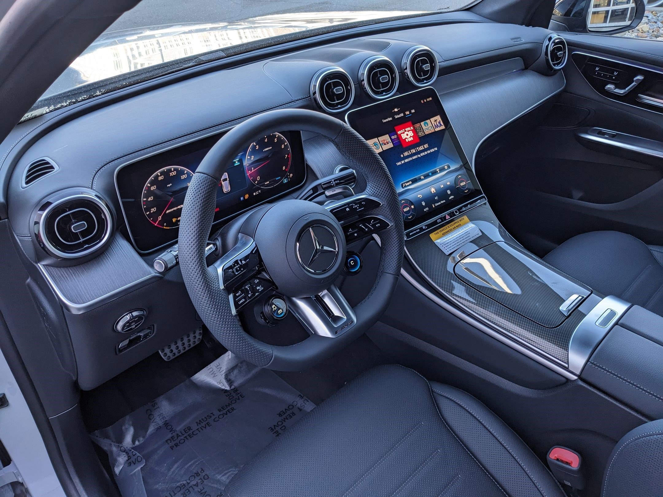 2025 Mercedes-Benz GLC AMG GLC43 - Photo 10