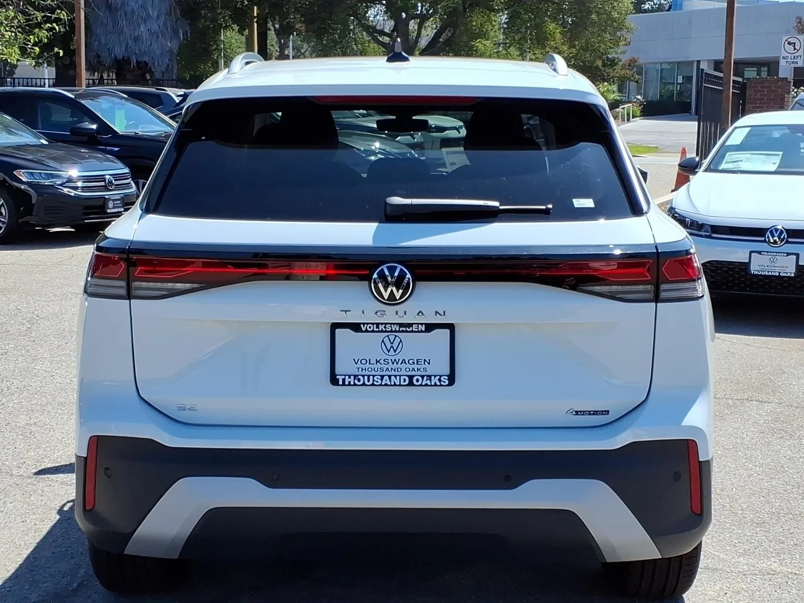 New 2026 Pure White Volkswagen 2.0T SE image 4