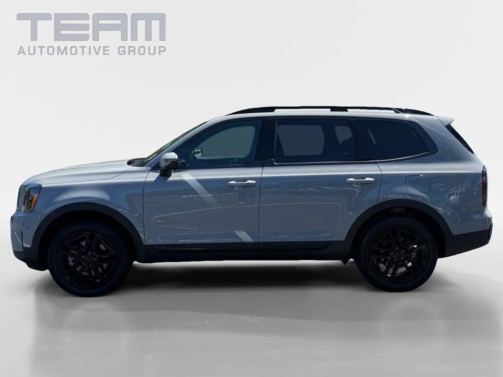 Used 2025 Gray Kia EX X-Line image 4