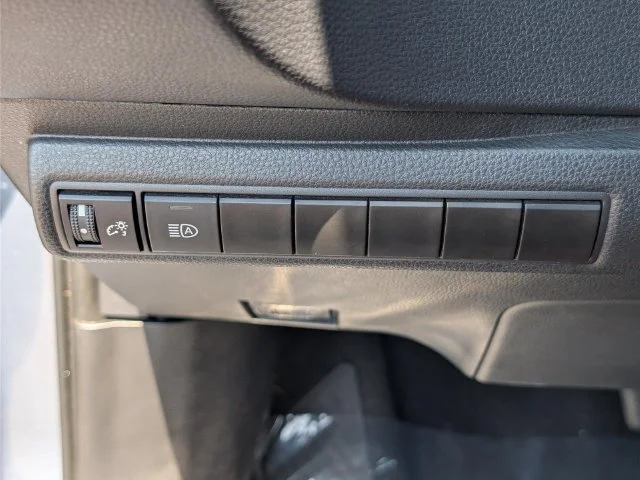 Used 2024  Toyota LE image 20