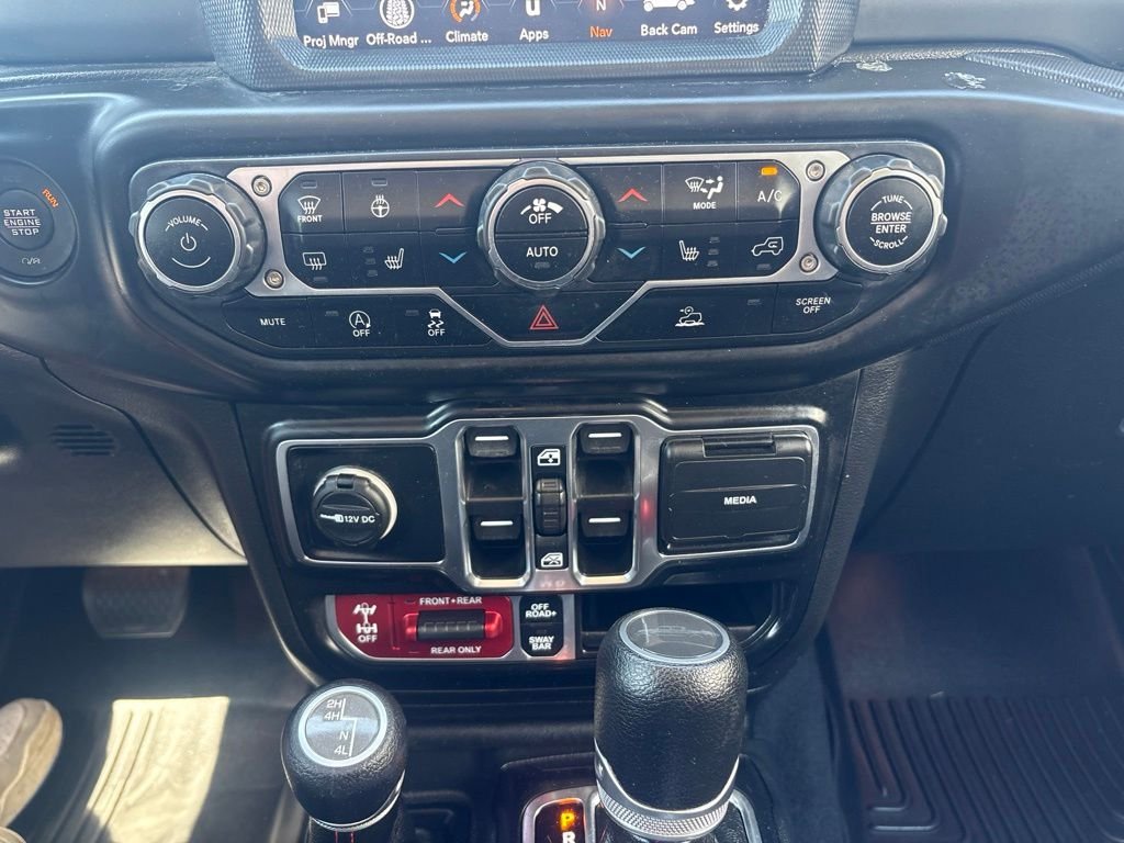 Used 2022 Silver Zynith Clearcoat Jeep Rubicon image 20